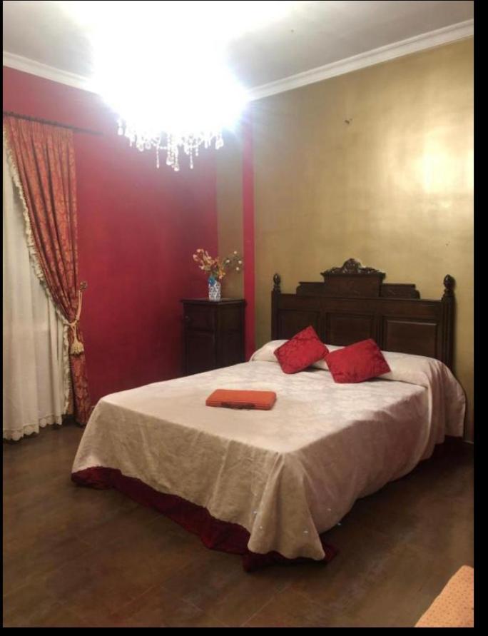 Apartamento En Pleno Centro De Marchena 3 Dormitorios 3 Banos Privados Exterior foto