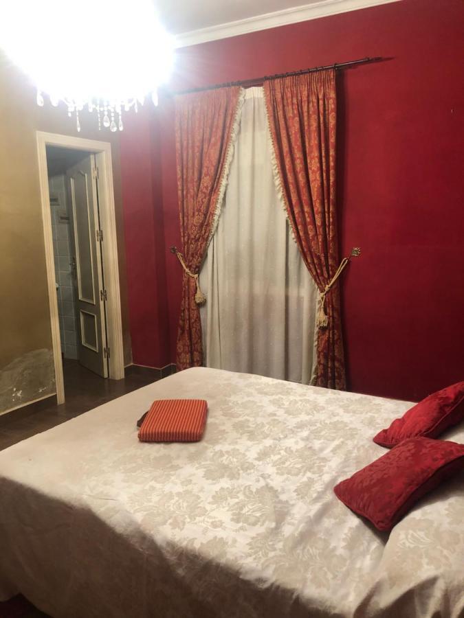 Apartamento En Pleno Centro De Marchena 3 Dormitorios 3 Banos Privados Exterior foto